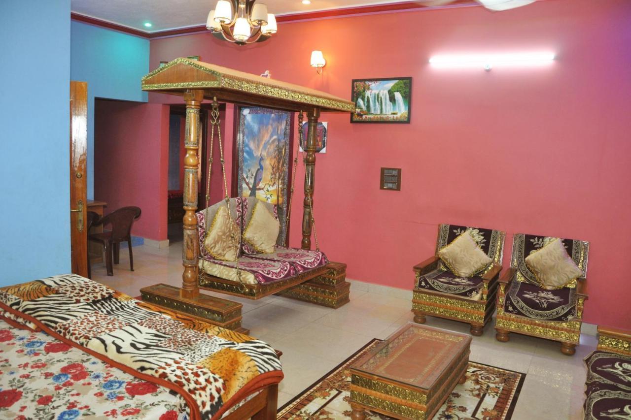 Yelagiri Egv Residency Hotel Buitenkant foto