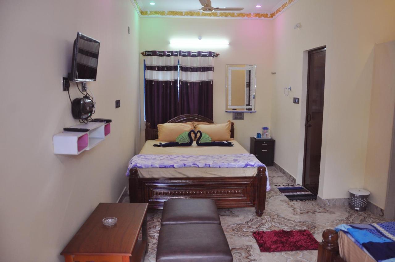 Yelagiri Egv Residency Hotel Buitenkant foto