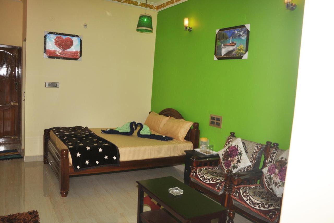 Yelagiri Egv Residency Hotel Buitenkant foto