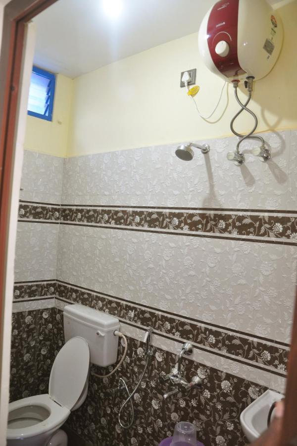 Yelagiri Egv Residency Hotel Buitenkant foto